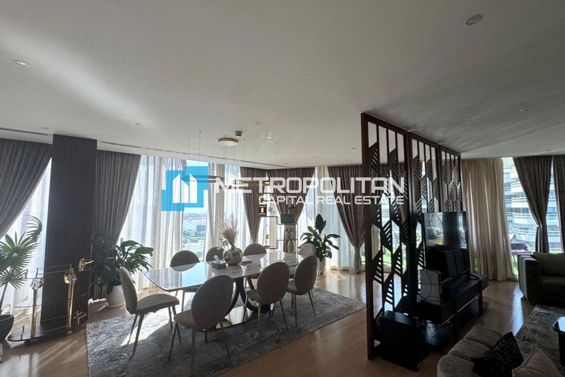 Partial Sea View | High End 4BR| Beachfront Living photo-4