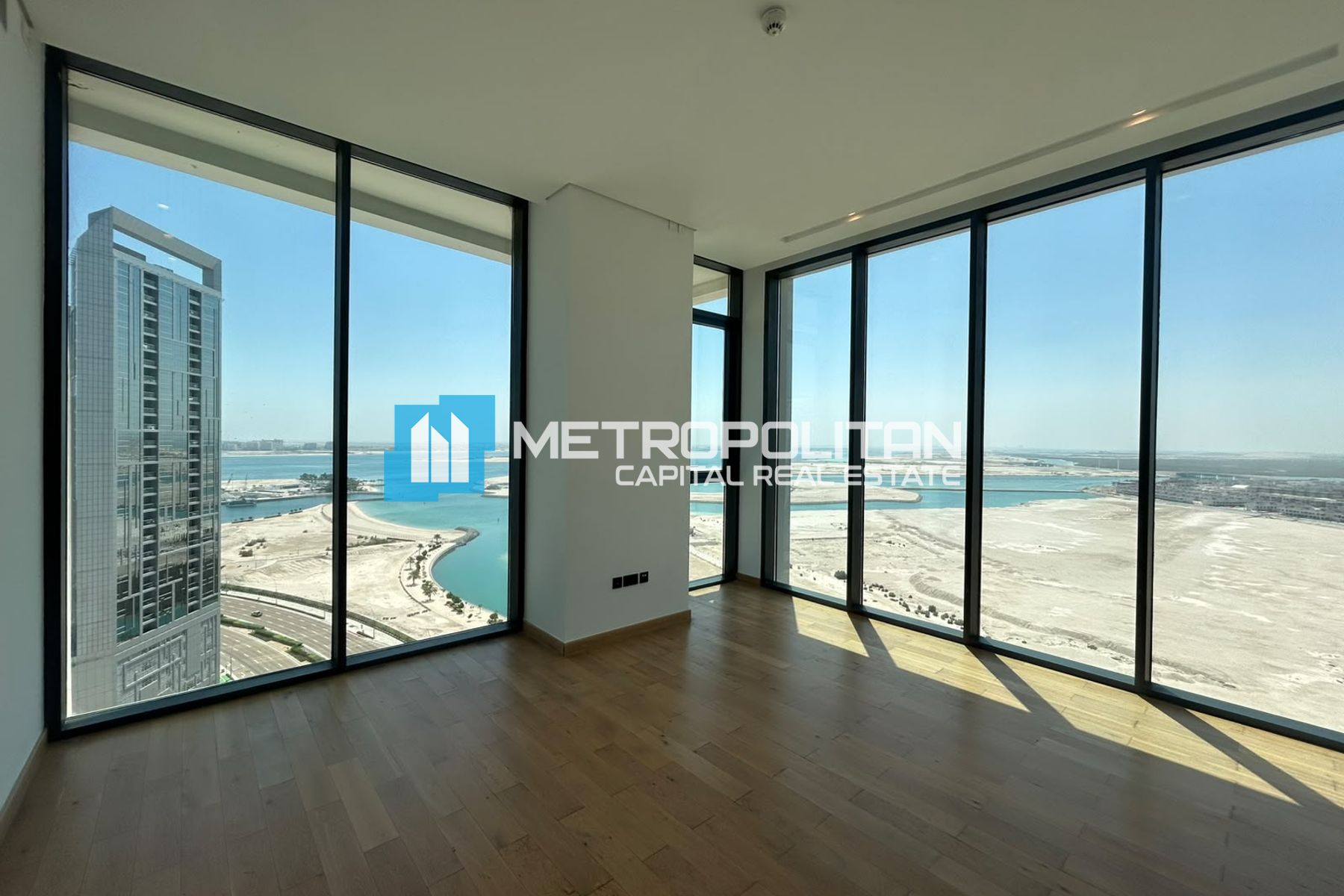 3BHK W/ High Ceiling | High Floor| Ready to Move