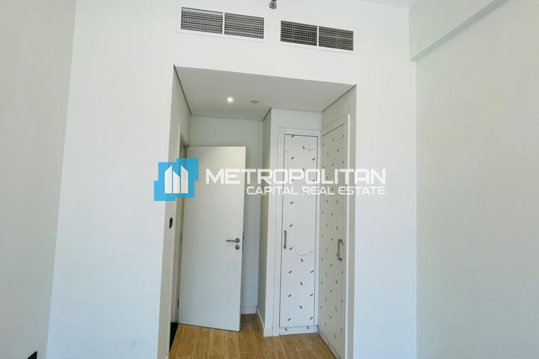 Image - The Gate, Masdar City, Abu Dhabi | Project - Townhouse