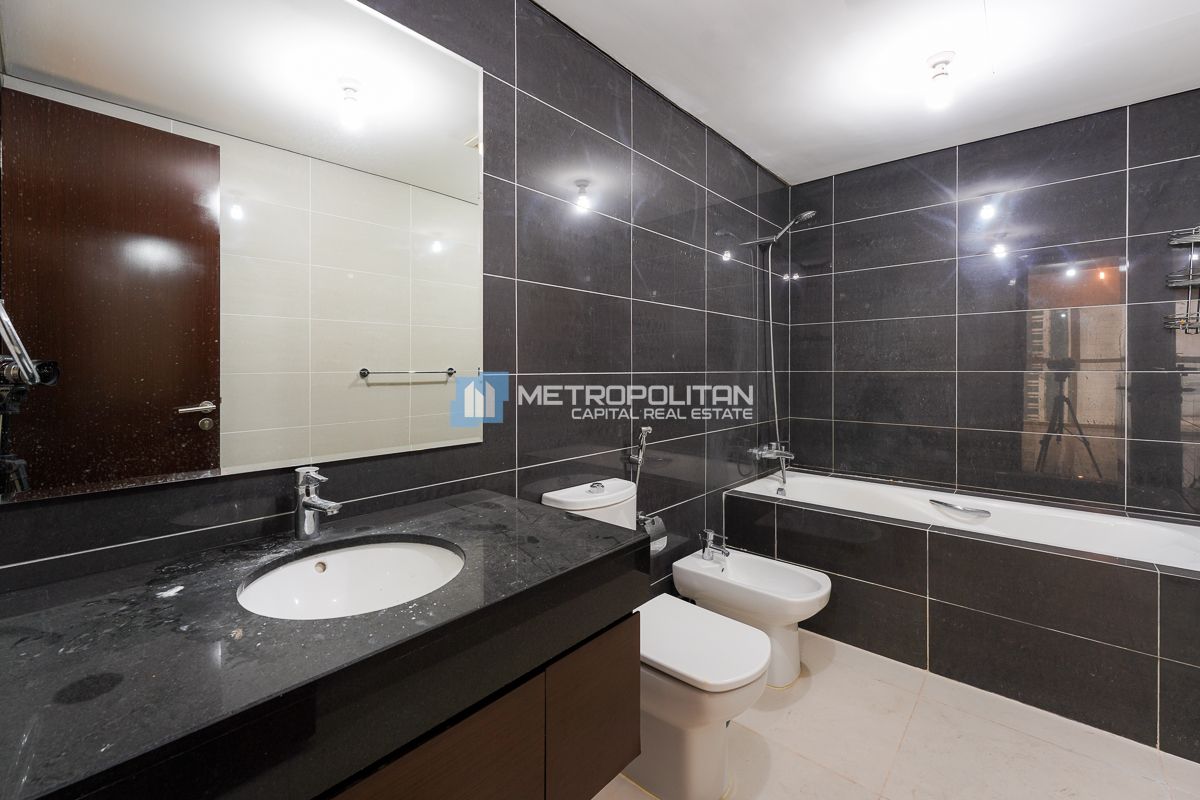 Image - Burooj Views, Al Reem Island, Abu Dhabi | Project - Apartment