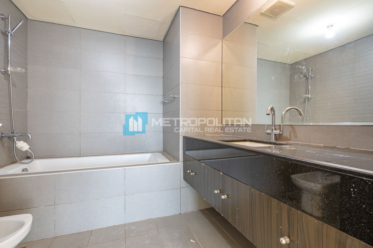 Full Sea View | High Floor 1BR | High End Finishes photo-11