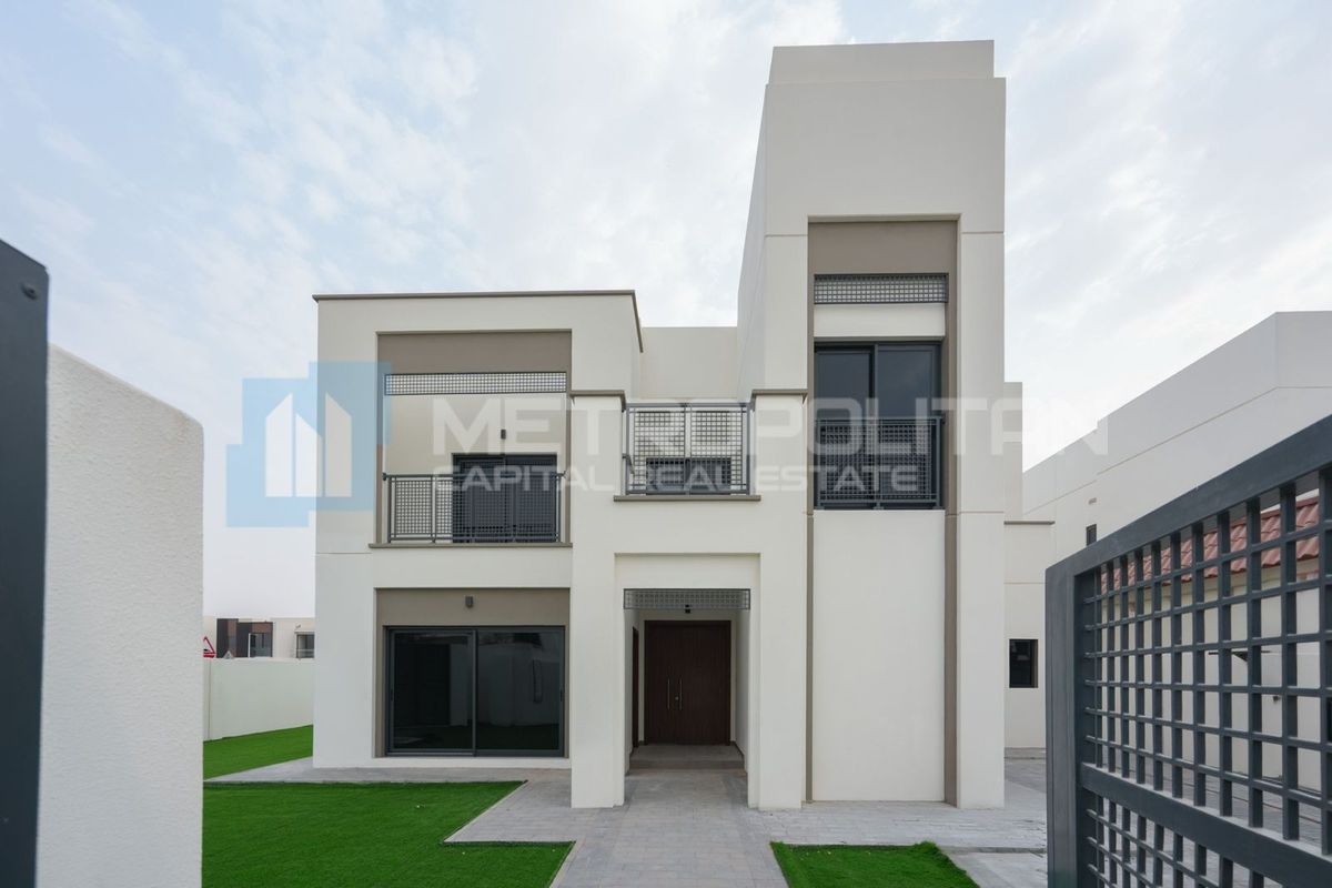 Resale 5BR+M | Single Row | Study Room | Corner