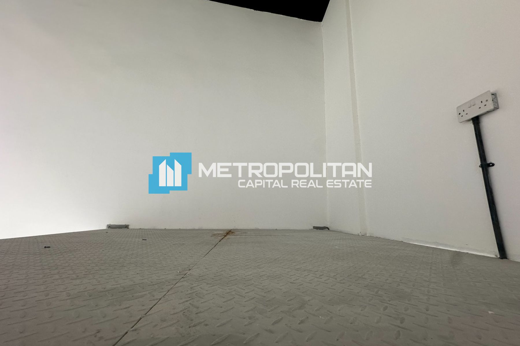 Vacant Shop | Fully Fitted | Waterfront Location photo-10