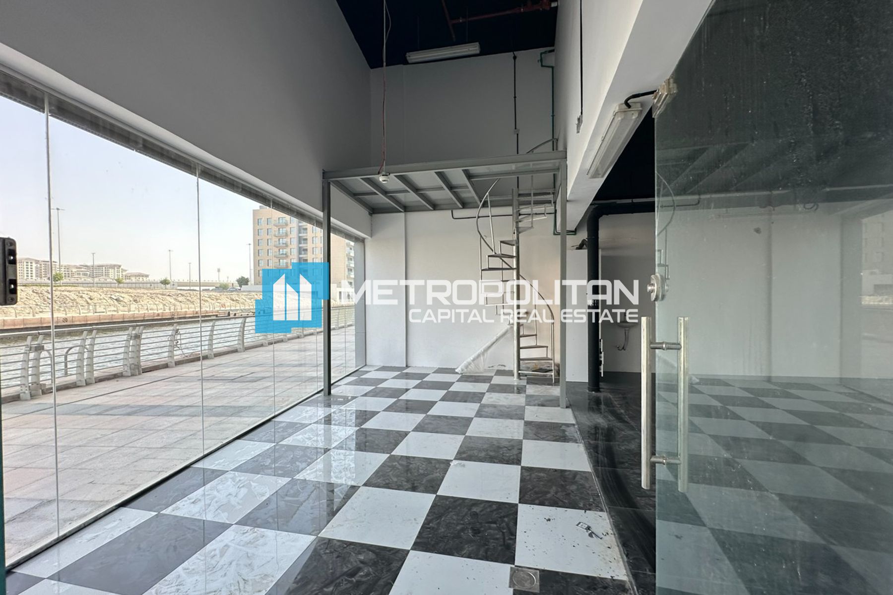 Vacant Shop | Fully Fitted | Waterfront Location photo-1
