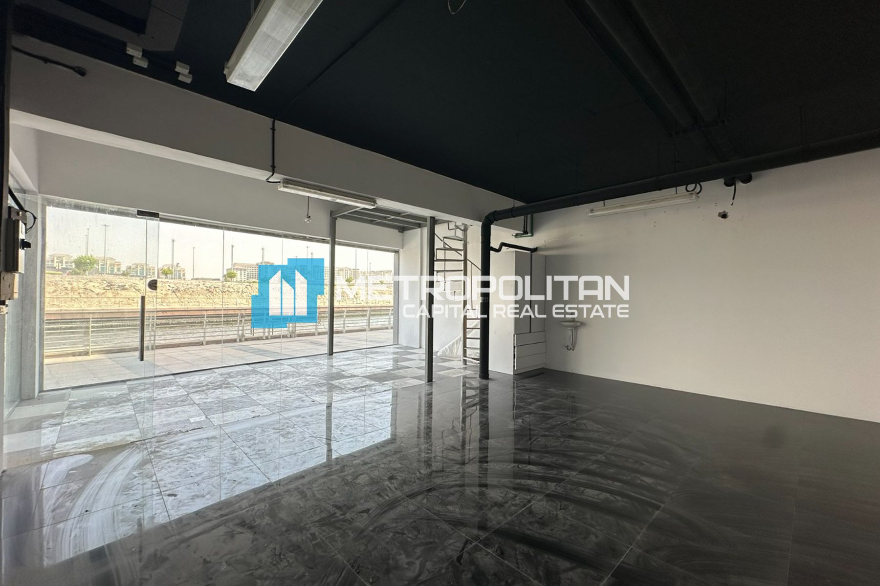 Vacant Shop | Fully Fitted | Waterfront Location photo-3