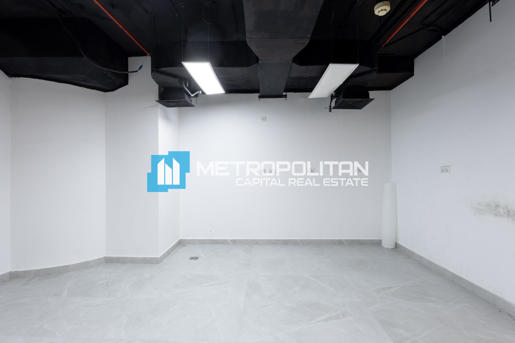 Retail Shop I Vacant I 2 Parking I Ready To Move photo-9