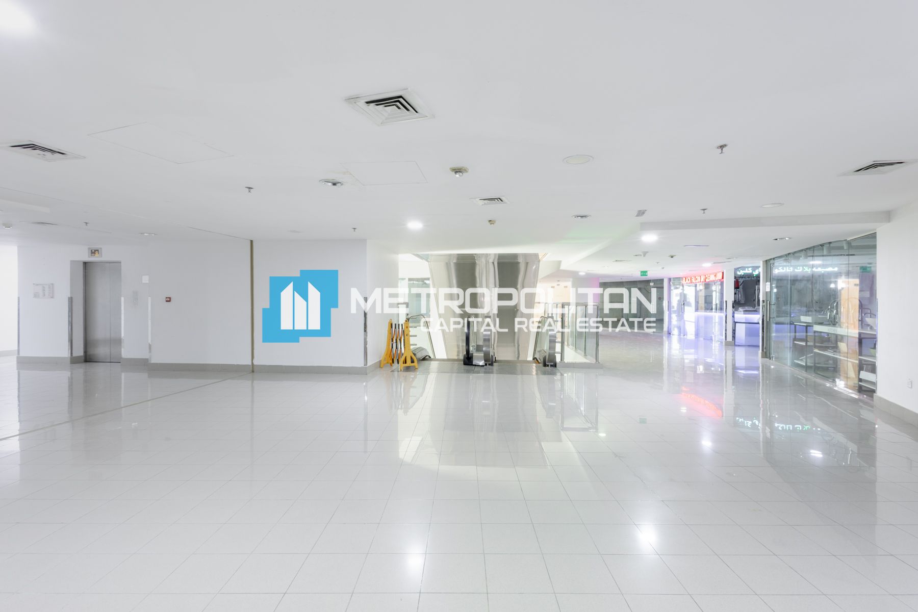 Retail Shop I Vacant I 2 Parking I Ready To Move photo-10