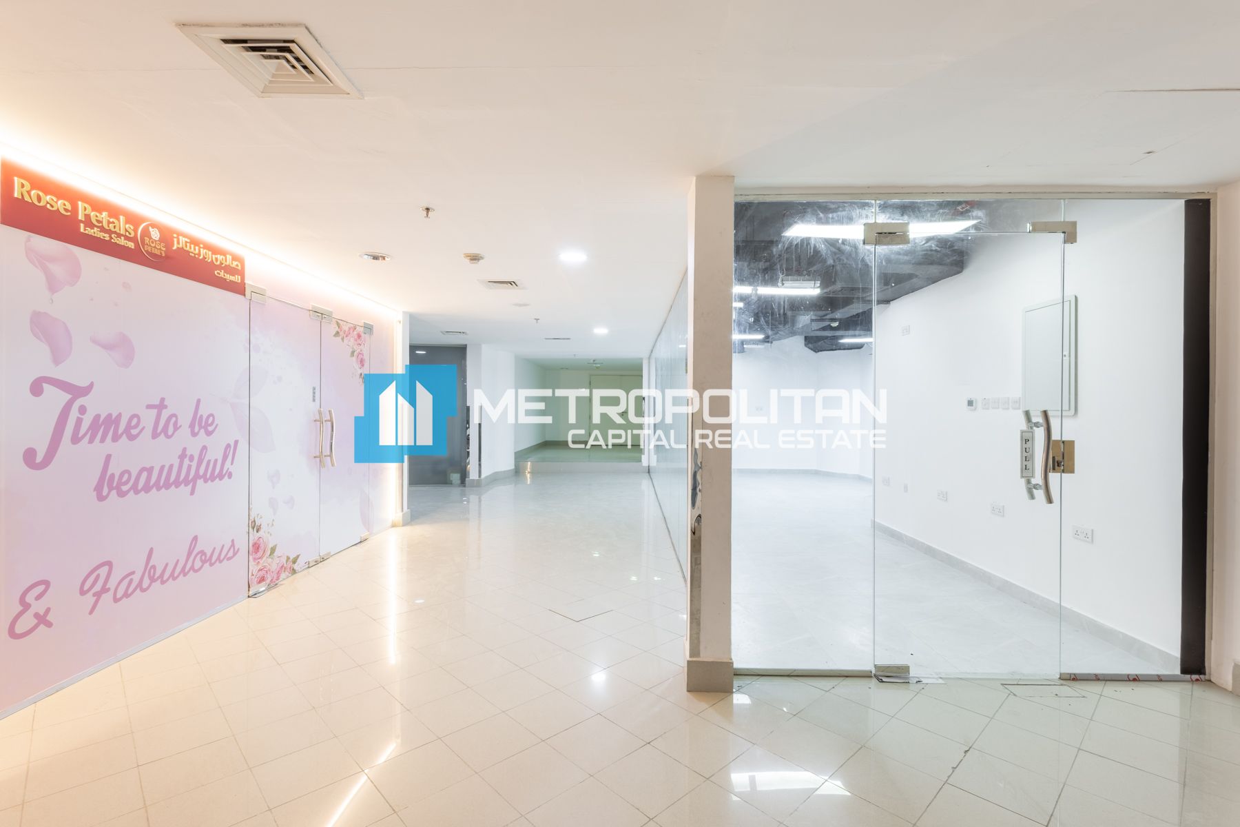 Retail Shop I Vacant I 2 Parking I Ready To Move photo-3