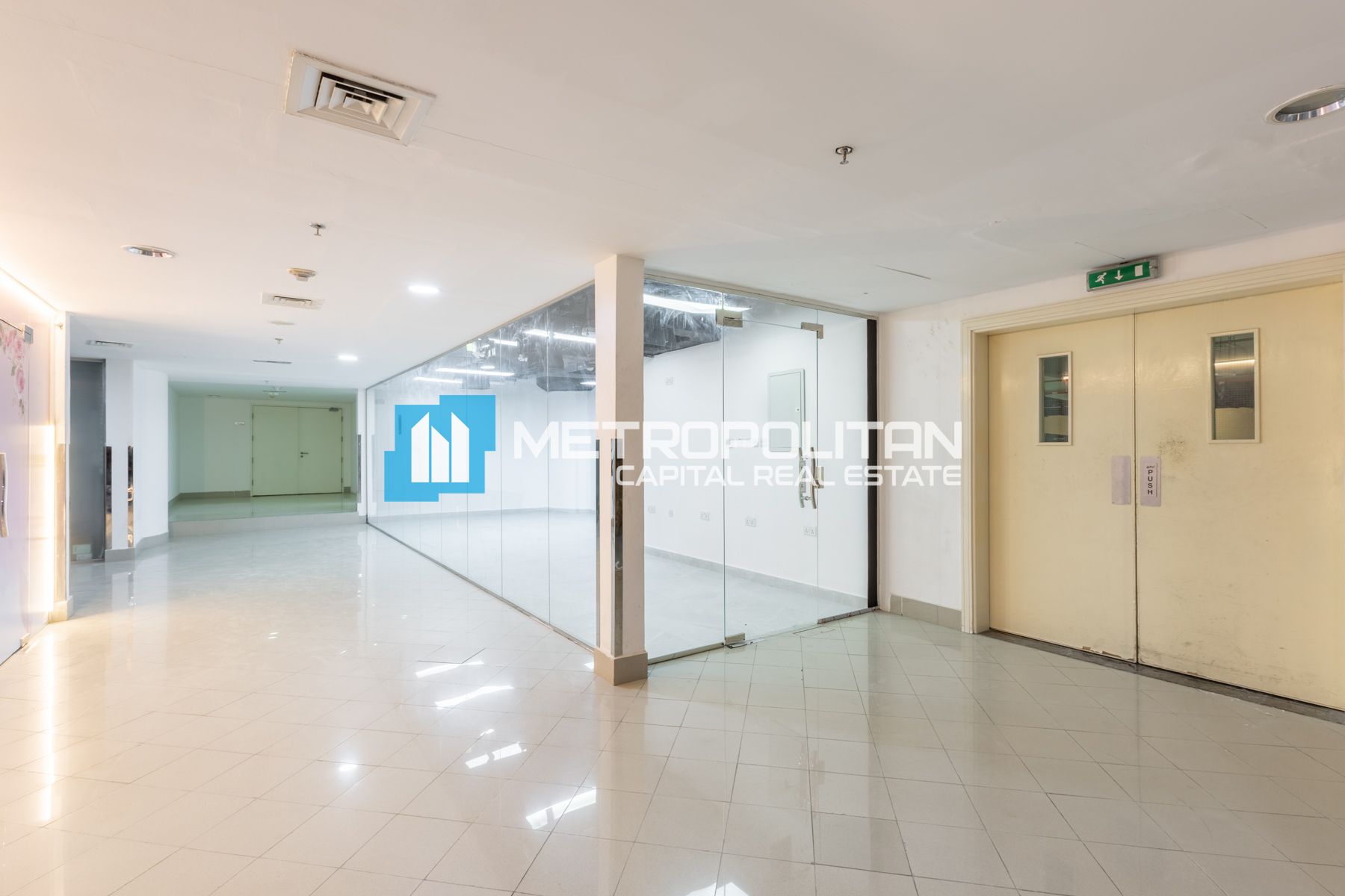 Retail Shop I Vacant I 2 Parking I Ready To Move photo-4