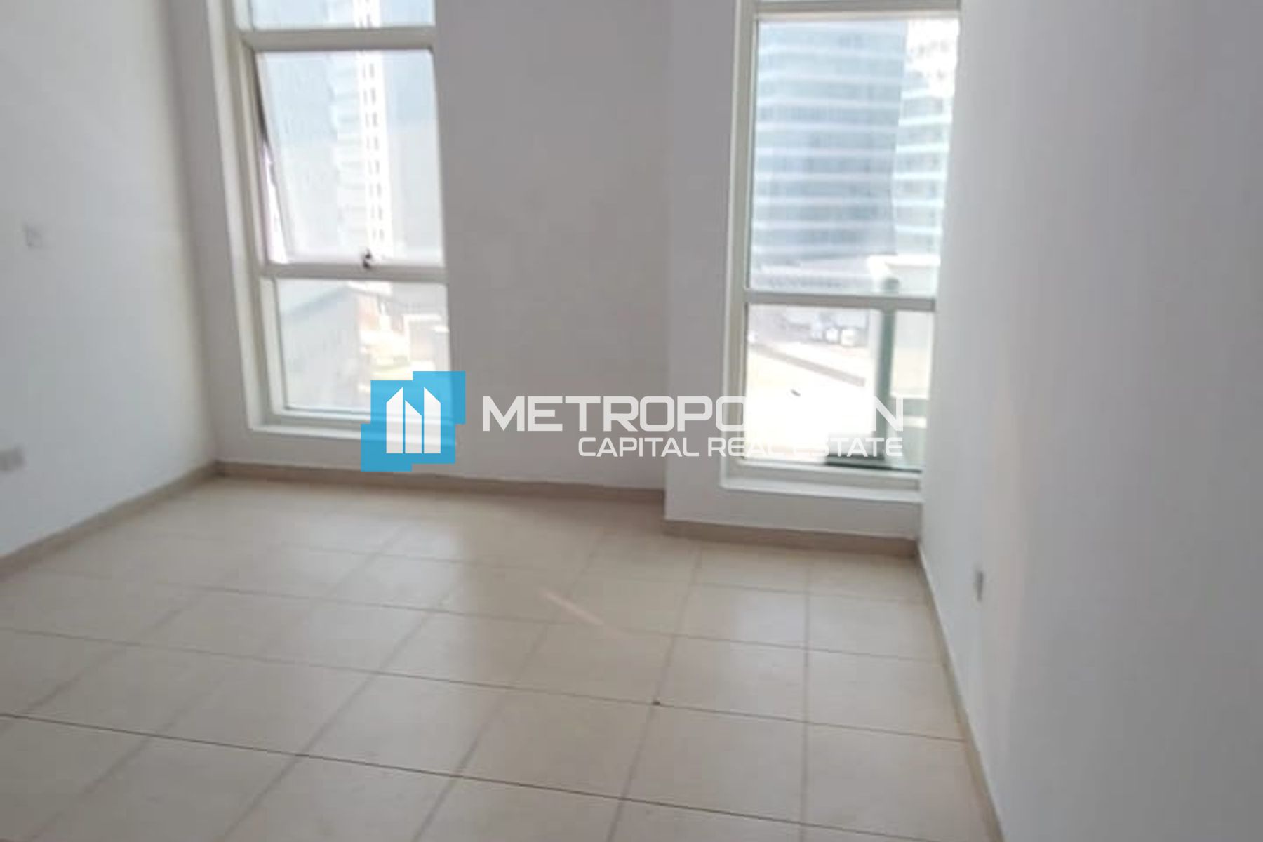 1 BHK w/ Balcony | Ready To Move | Al Yaqout Tower photo-3