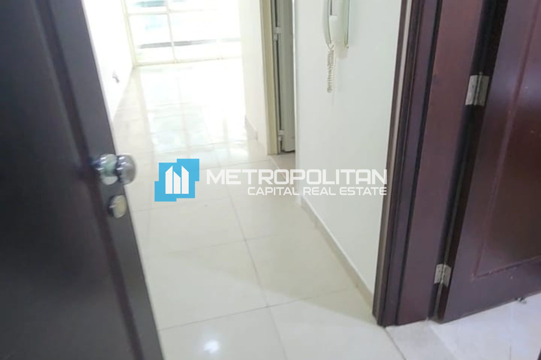 1 BHK w/ Balcony | Ready To Move | Al Yaqout Tower photo-4