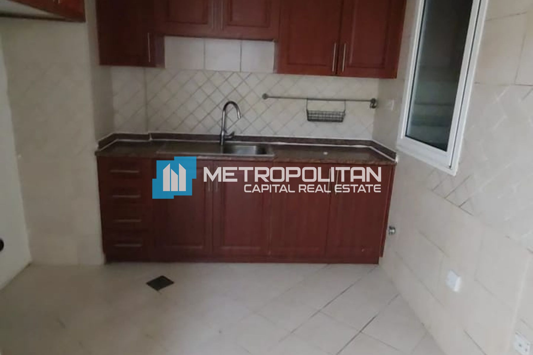 1 BHK w/ Balcony | Ready To Move | Al Yaqout Tower photo-5