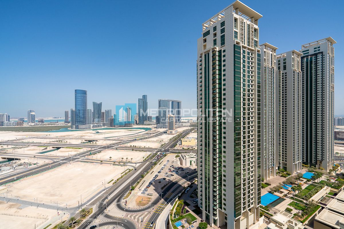1BHK High Floor | Vacant | Stunning Community View