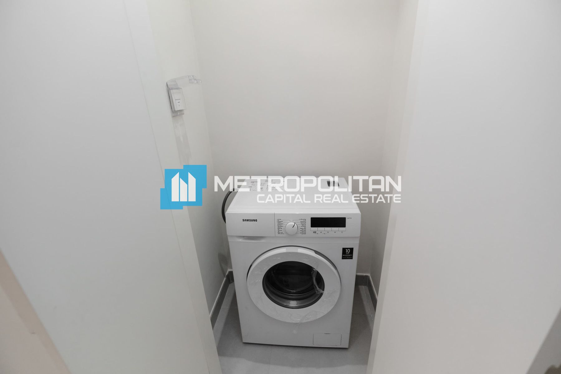 1BR | Near to the Sea, Boulevard View | Vacant photo-14