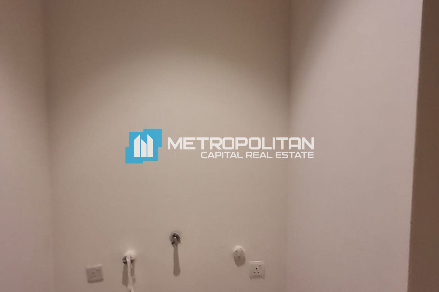 Luxury Living |3 BR with Laundry | Ready to Move photo-17