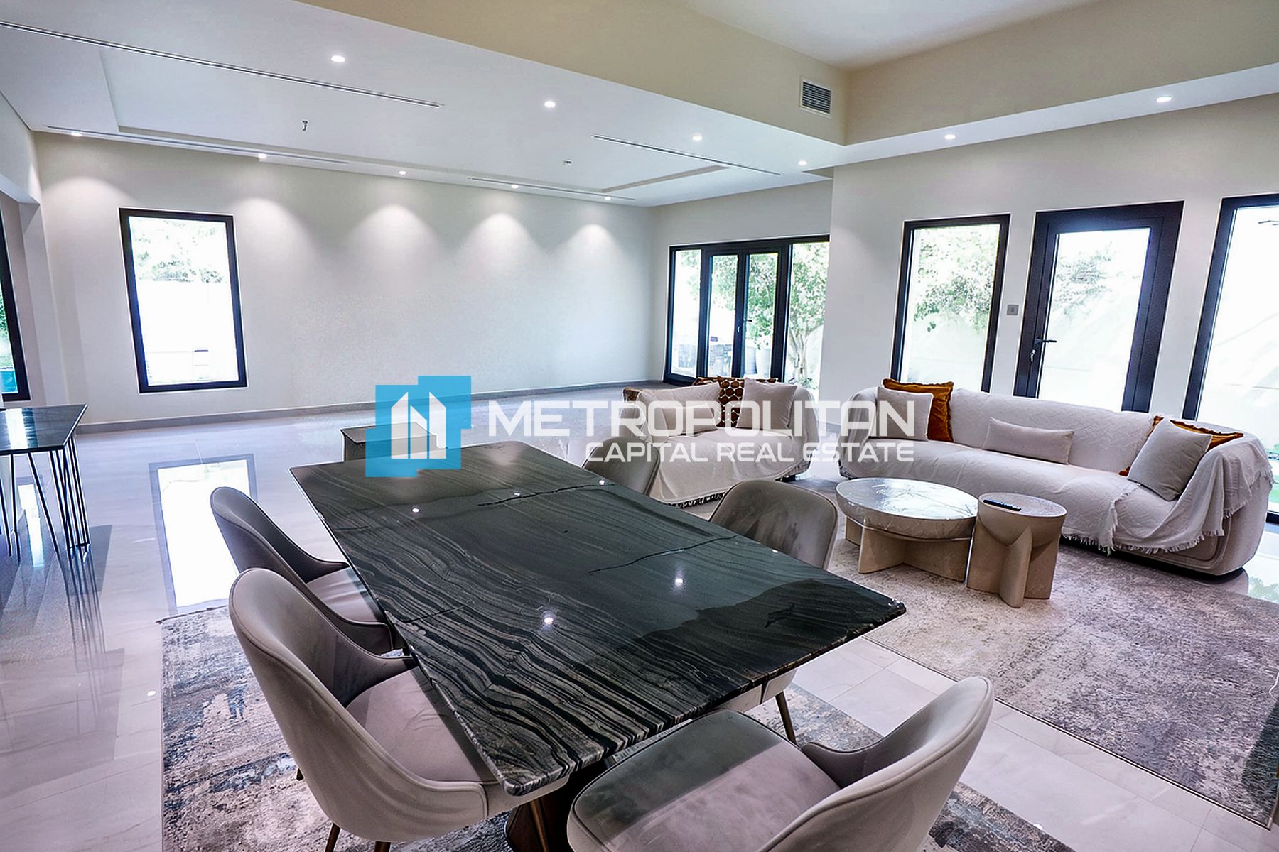 4-комнатный таунхаус на продажу в Al Muntazah – MCS-50014 photo-1