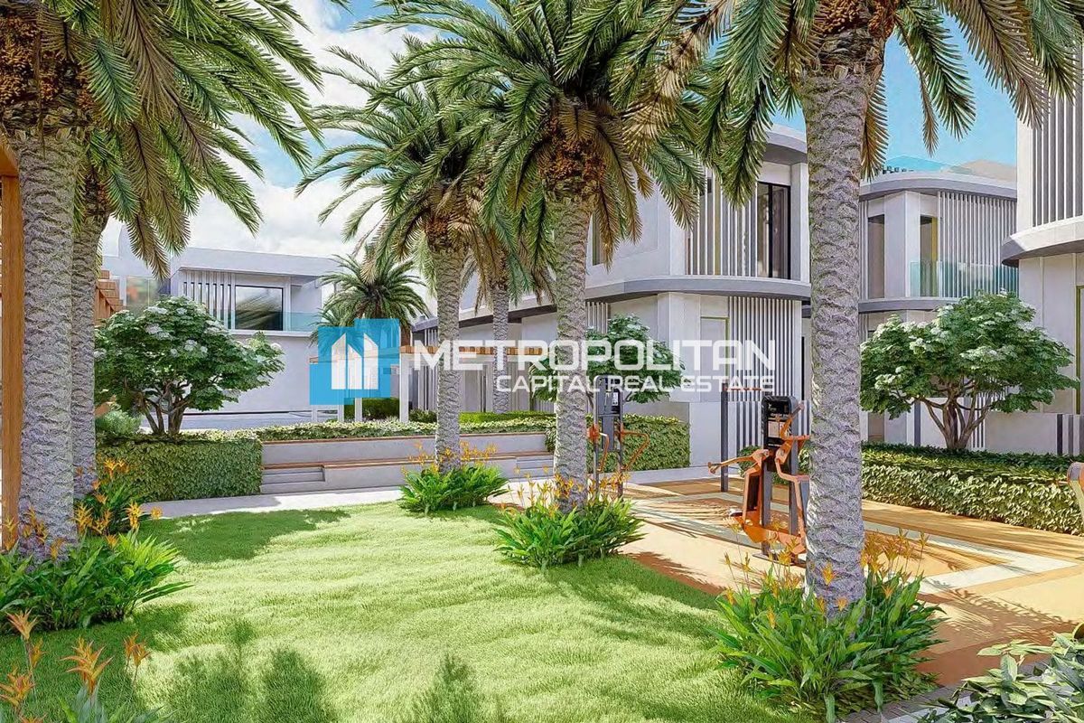 Waterfront 7BR | Beach access | Rooftop Pool Villa photo-2