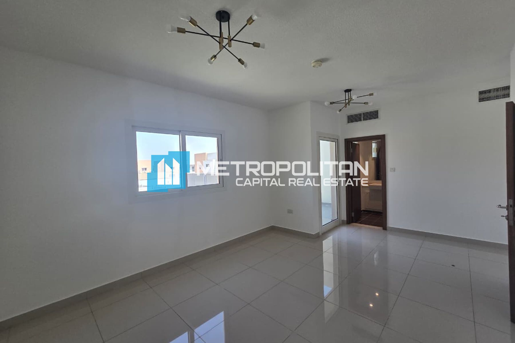تاون هاوس 3 غرف نوم للبيع في السمحة – MCS-50163 photo-9