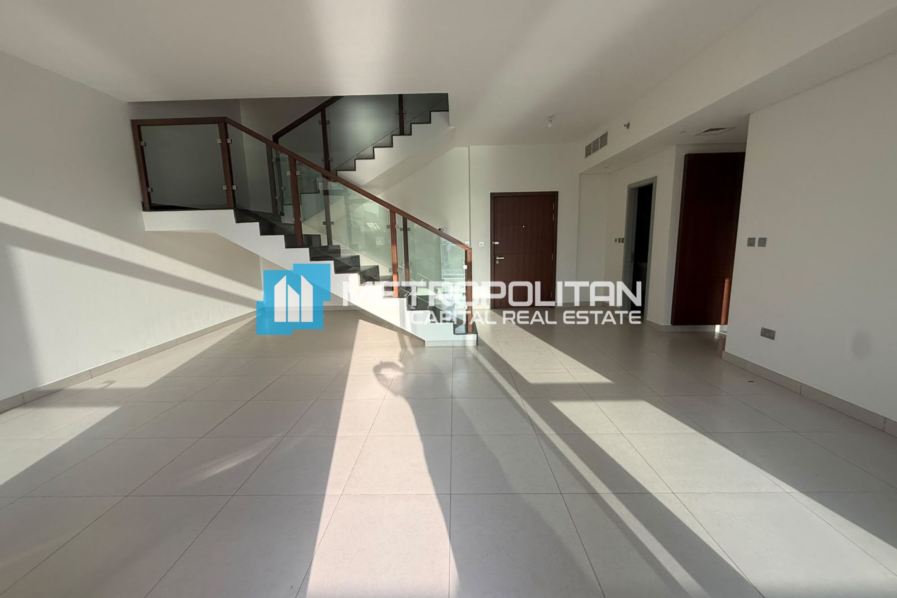 Duplex 3BR | Full Canal View | Ready to Move photo-10