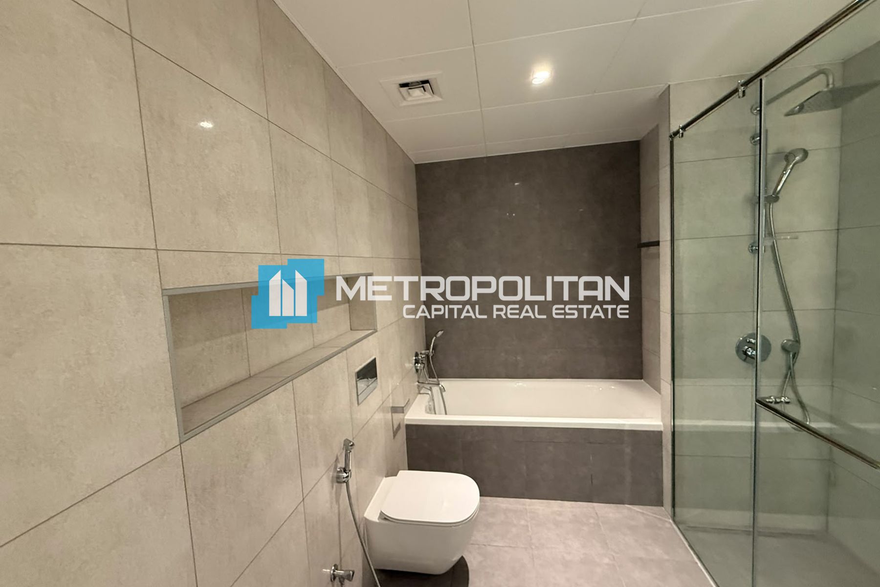 Duplex 3BR | Full Canal View | Ready to Move photo-20