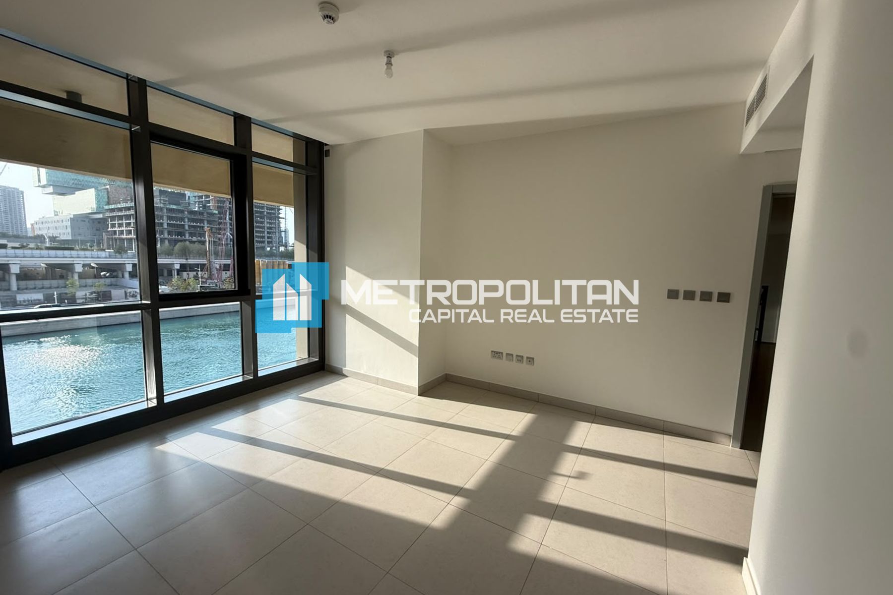 Duplex 3BR | Full Canal View | Ready to Move photo-22