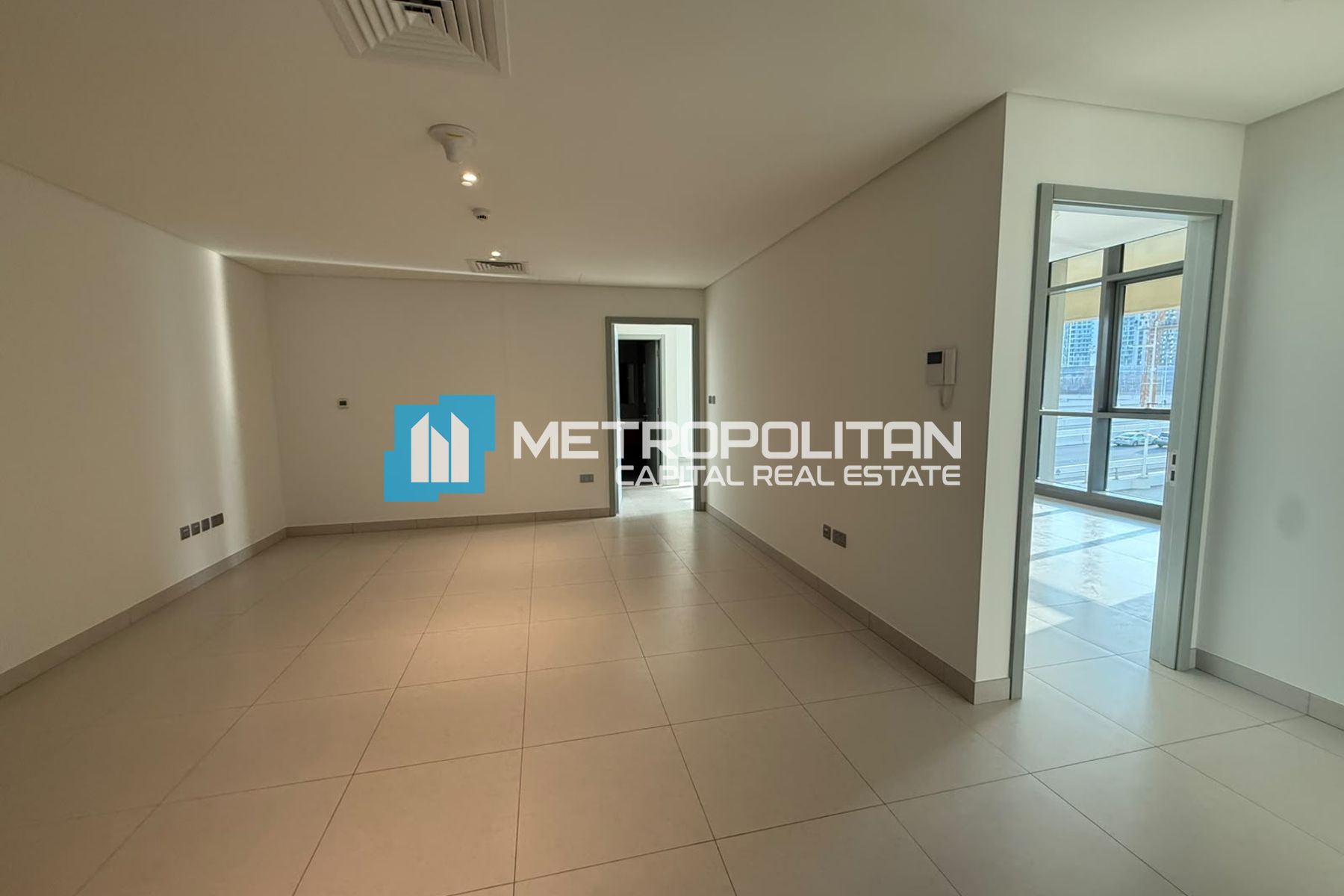 Duplex 3BR | Full Canal View | Ready to Move photo-3