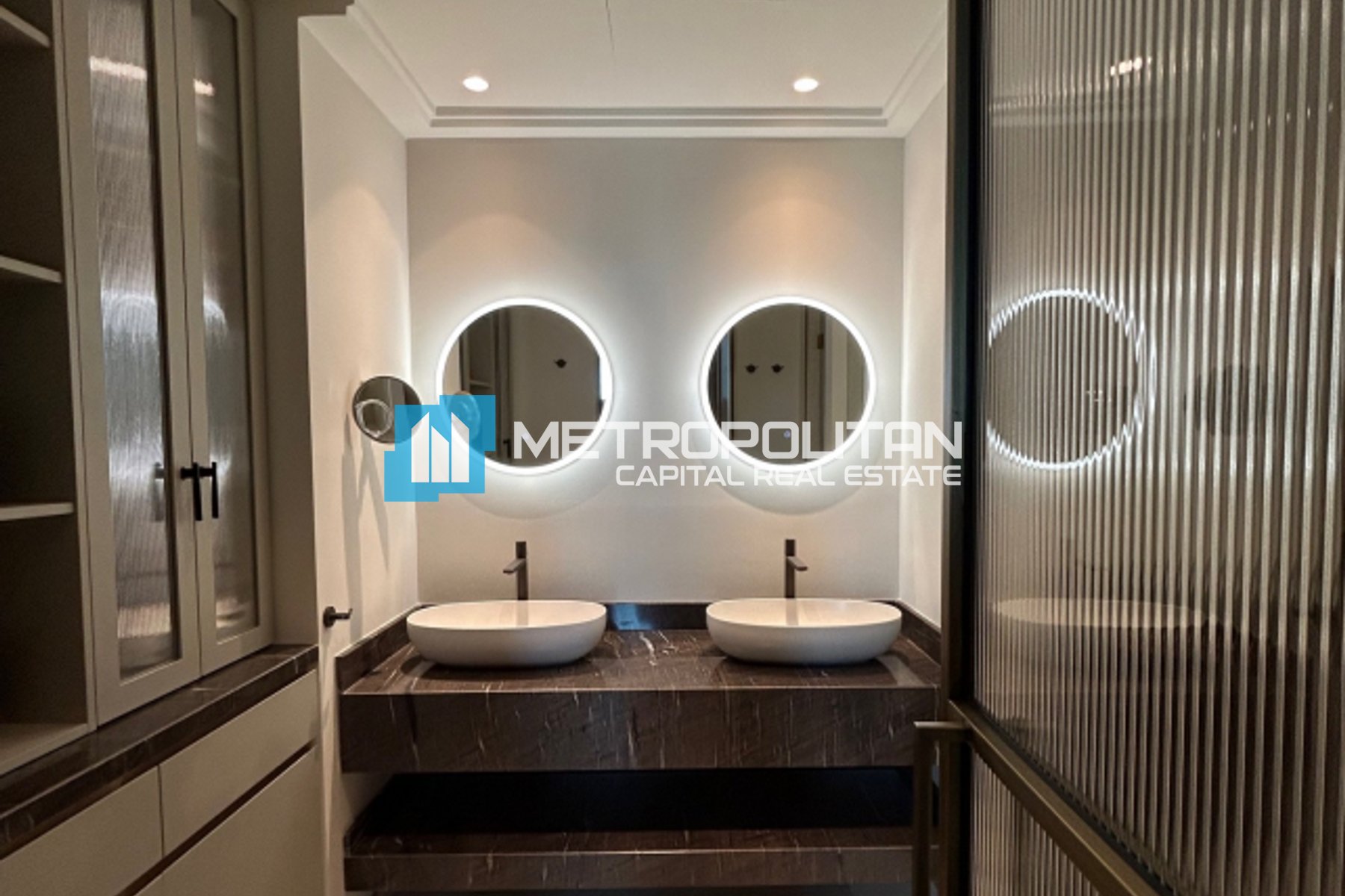 Canal & Museum View | High Floor | Bespoke Design photo-14
