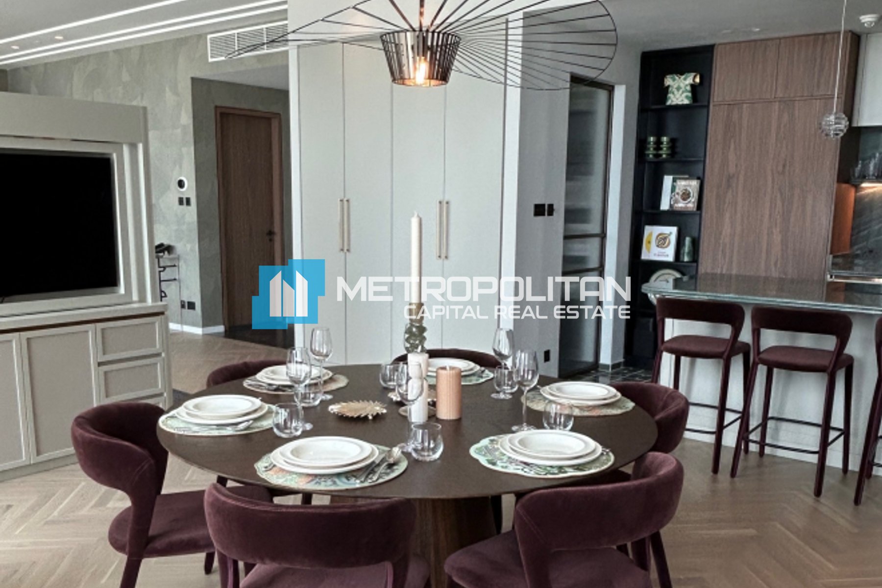 Canal & Museum View | High Floor | Bespoke Design photo-3