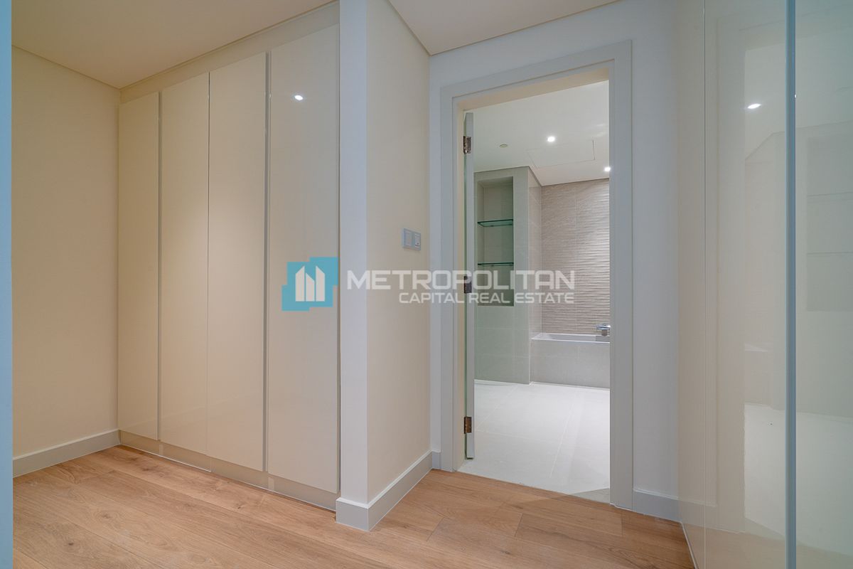 High End 3BR+Maids | Balcony | Beachfront Living photo-13