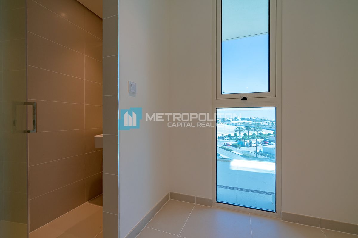 High End 3BR+Maids | Balcony | Beachfront Living photo-15
