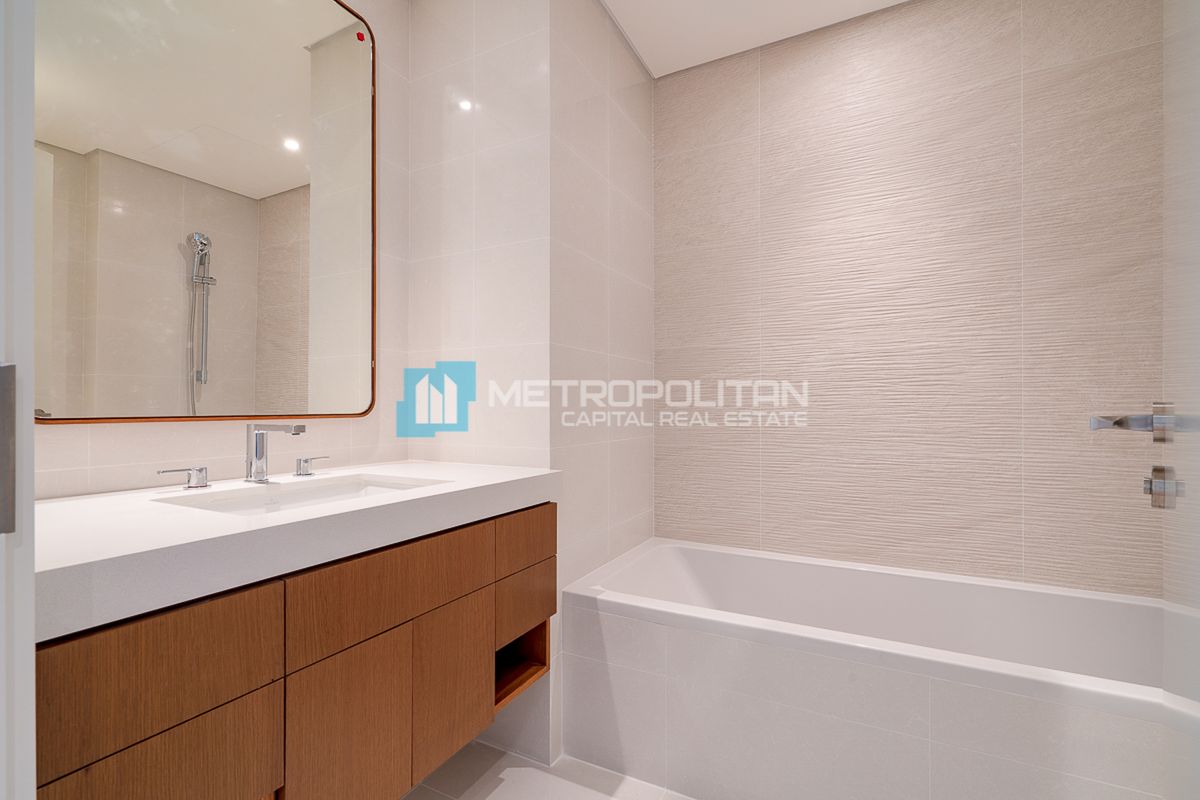 High End 3BR+Maids | Balcony | Beachfront Living photo-16