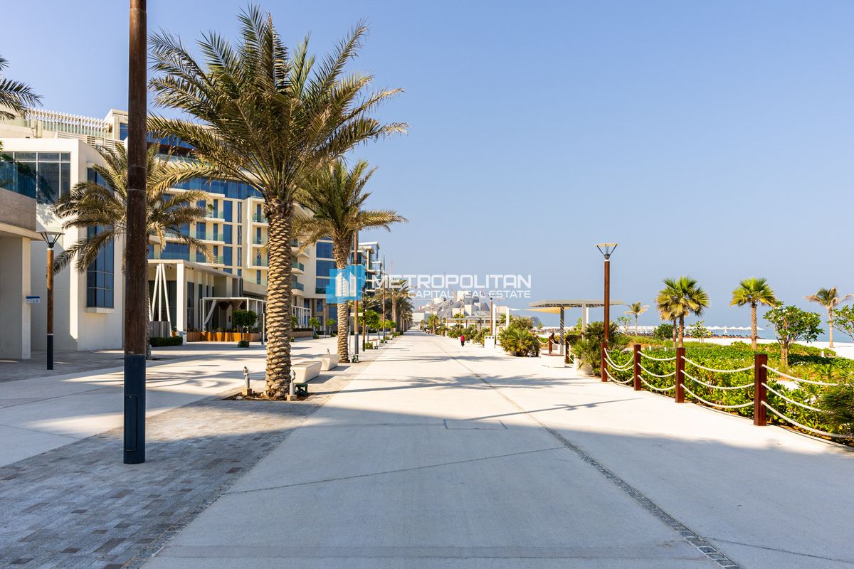 High End 3BR+Maids | Balcony | Beachfront Living photo-24