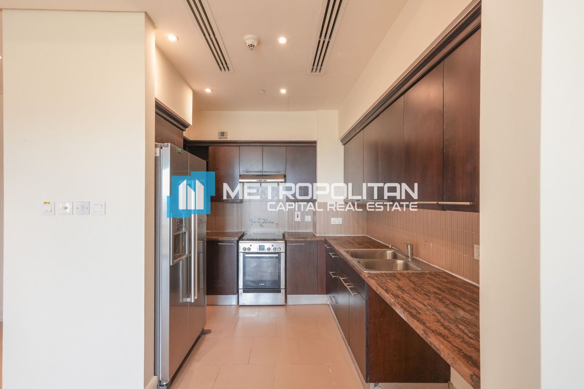 Distress Deal | Vacant 1BR+Balcony | Urgent Sale photo-5