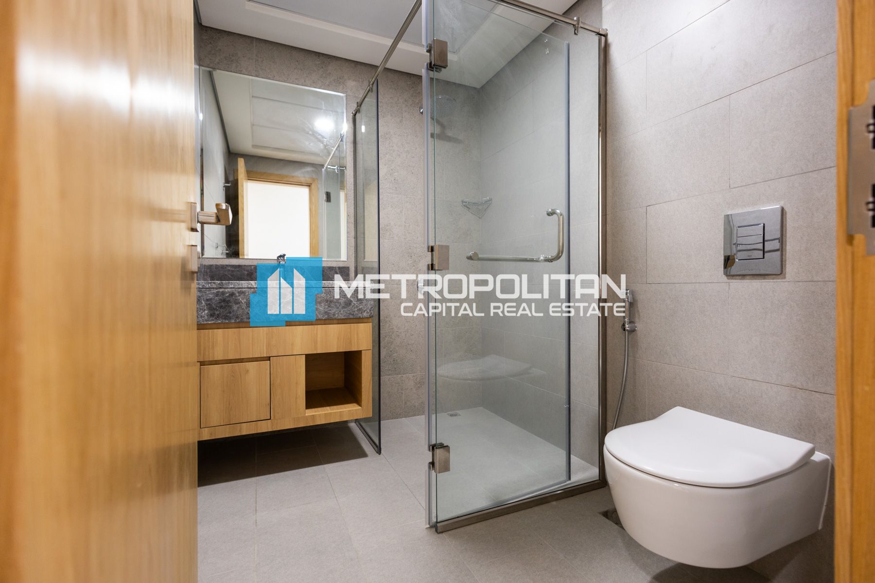 Beautiful 3BR+M | High Floor | Vacant | Full Canal photo-15