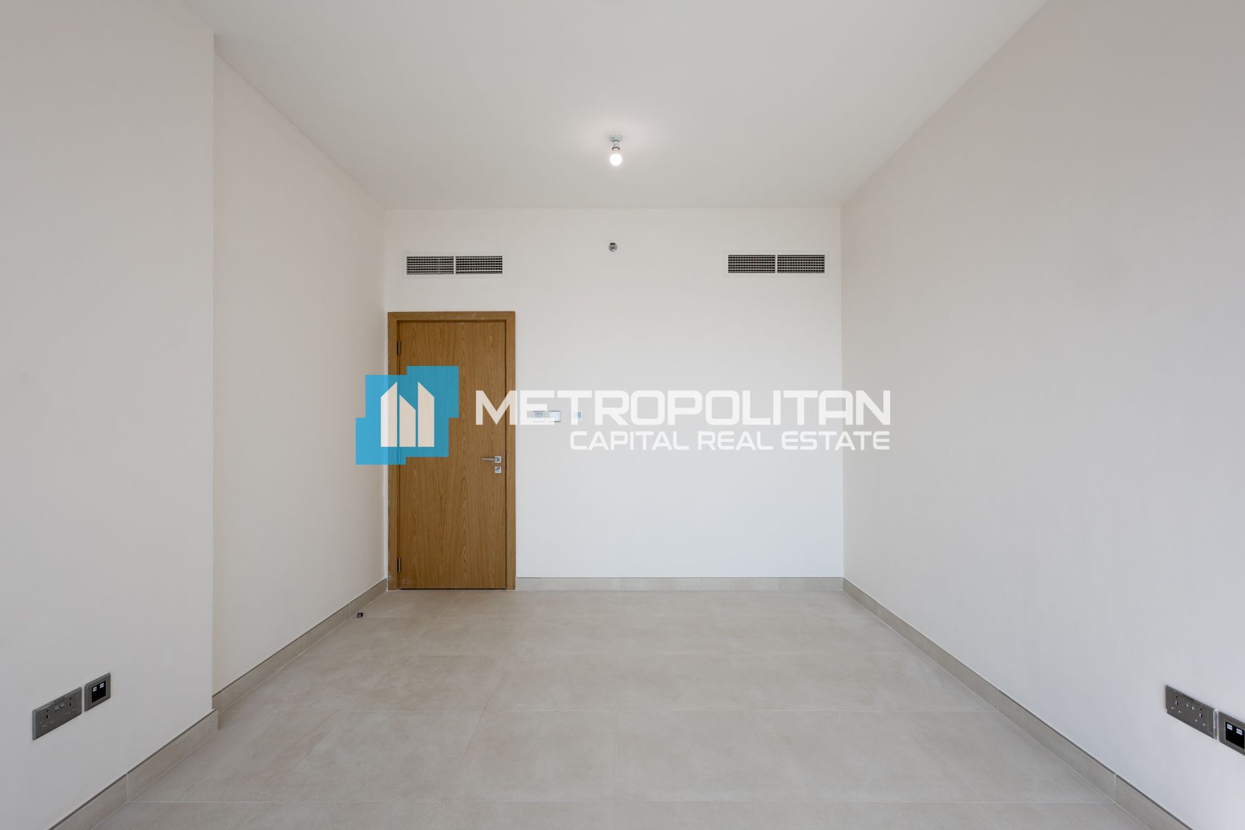 Beautiful 3BR+M | High Floor | Vacant | Full Canal photo-16