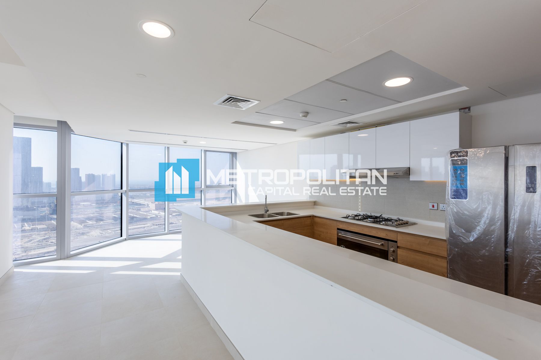 Beautiful 3BR+M | High Floor | Vacant | Full Canal photo-17