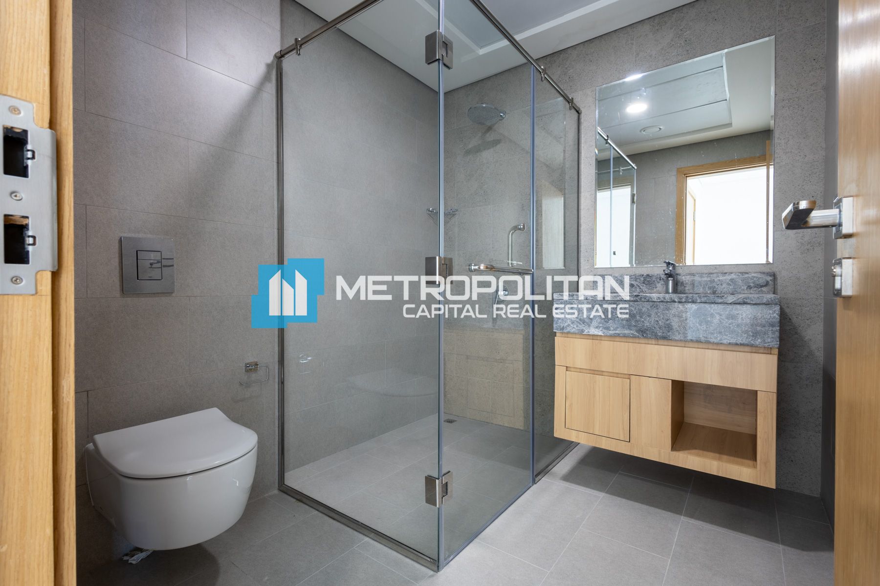 Beautiful 3BR+M | High Floor | Vacant | Full Canal photo-19