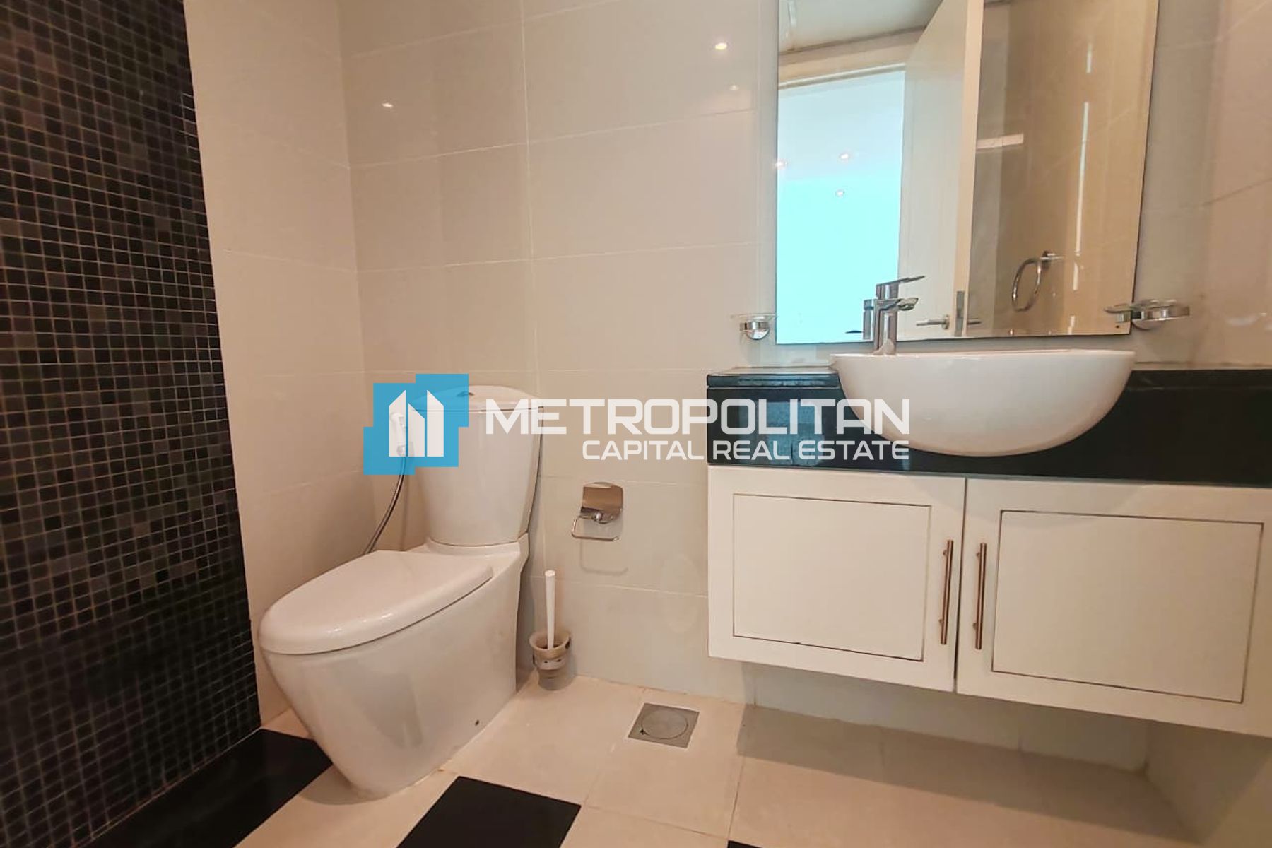 Full Canal View | Mid Floor 1BR | Prime Location photo-2