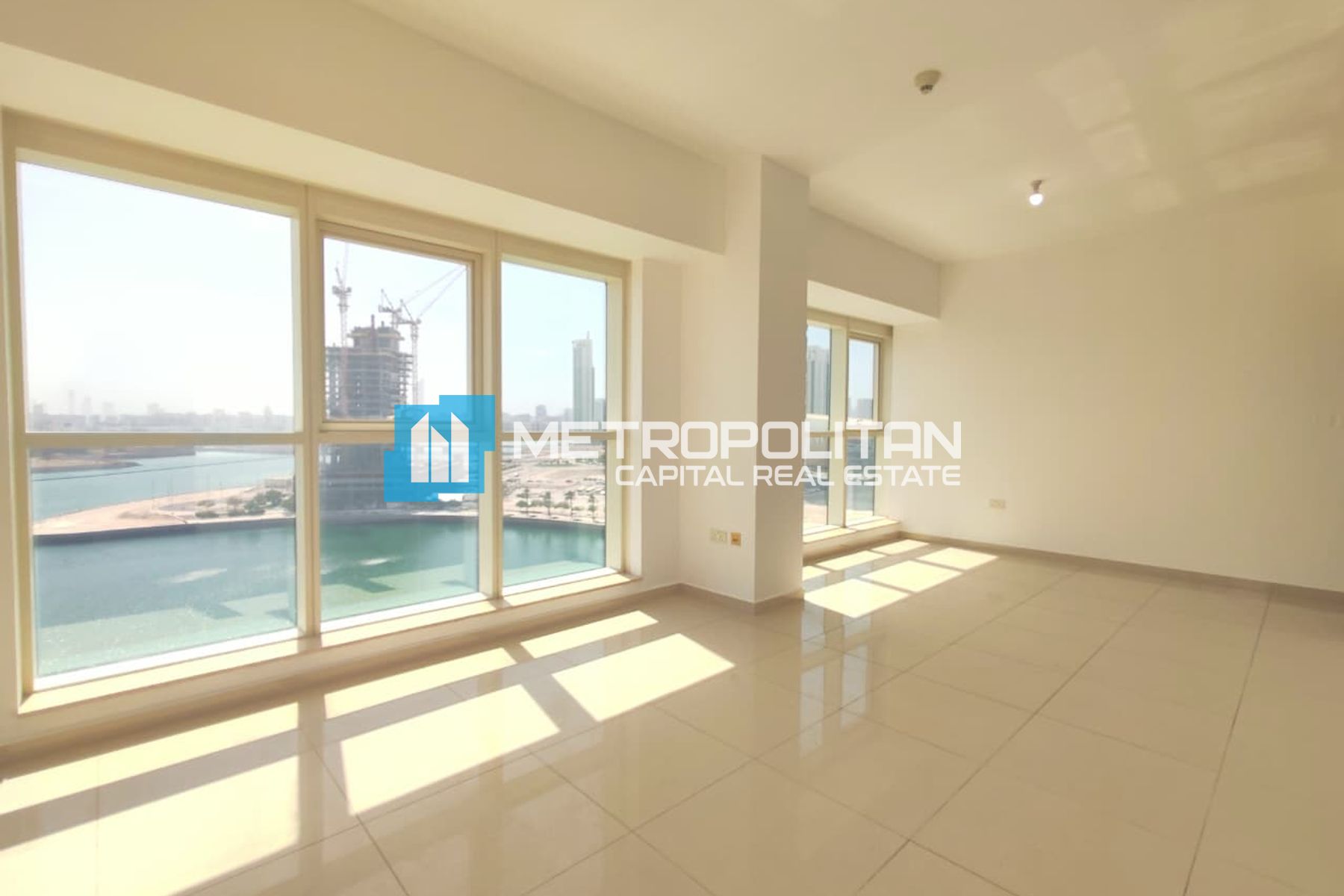 Full Canal View | Mid Floor 1BR | Prime Location photo-8