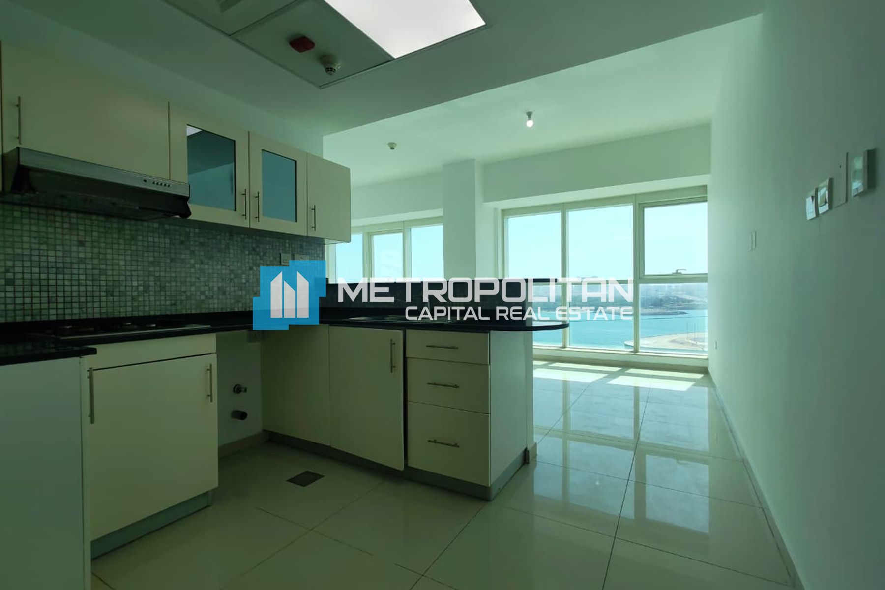 Full Canal View | Mid Floor 1BR | Prime Location photo-9