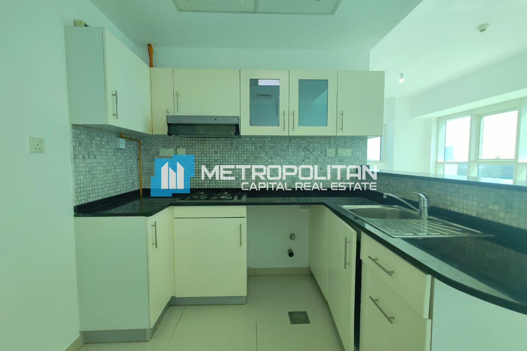 Full Canal View | Mid Floor 1BR | Prime Location photo-12