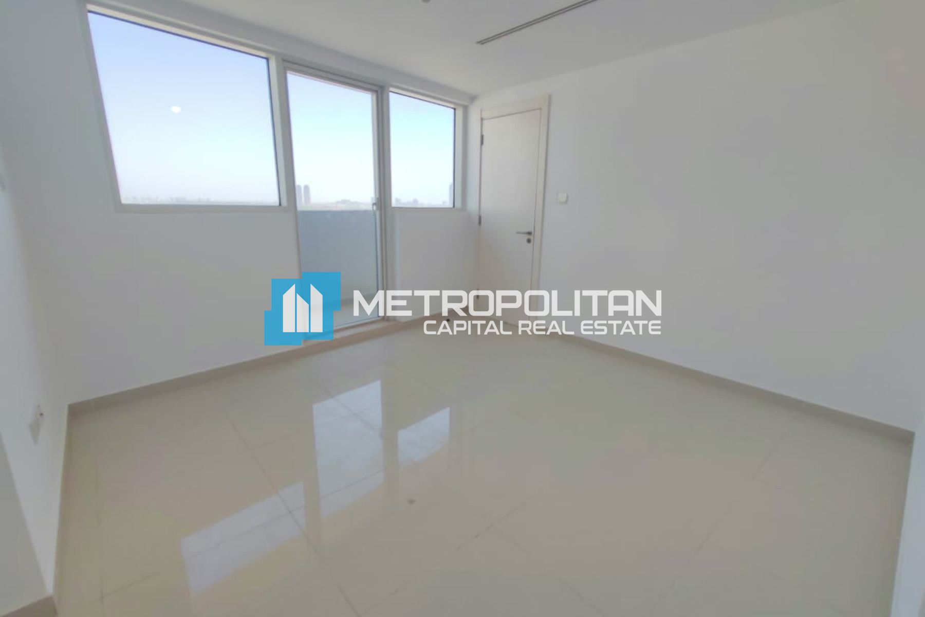 Full Canal View | Mid Floor 1BR | Prime Location photo-13
