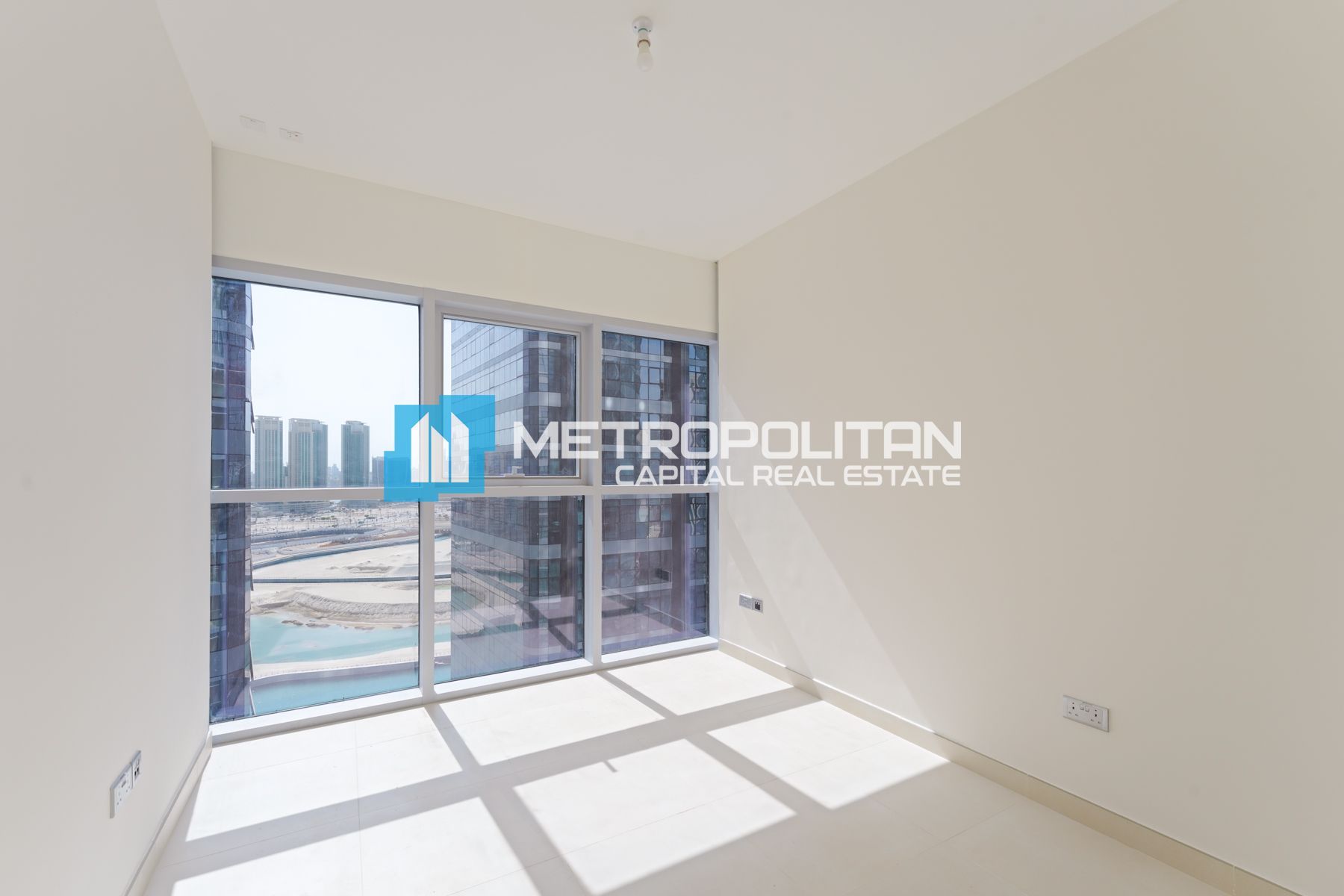 2BR w/ Balcony | Vacant | High Floor | Canal View photo-5