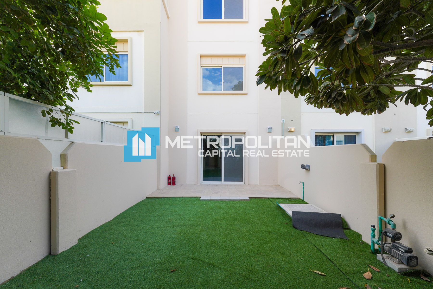 3-комнатный таунхаус на продажу в Al Reef – MCS-51333 photo-1