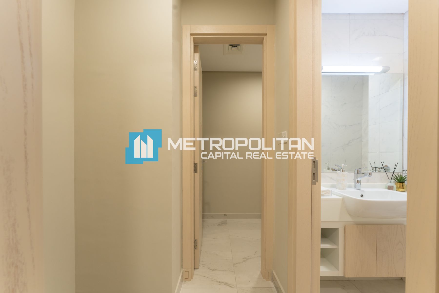 Luxurious 3BR | Fully Furnished | High Floor photo-21