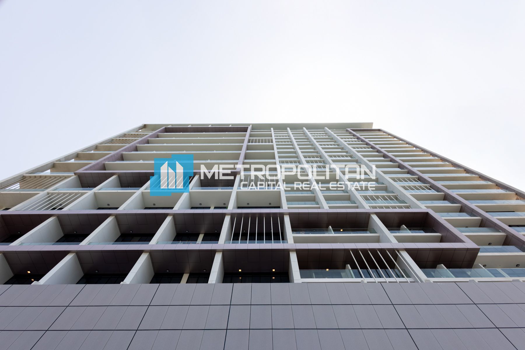 1BHK | Low Floor | Pool View | Furnished | Vacant photo-0