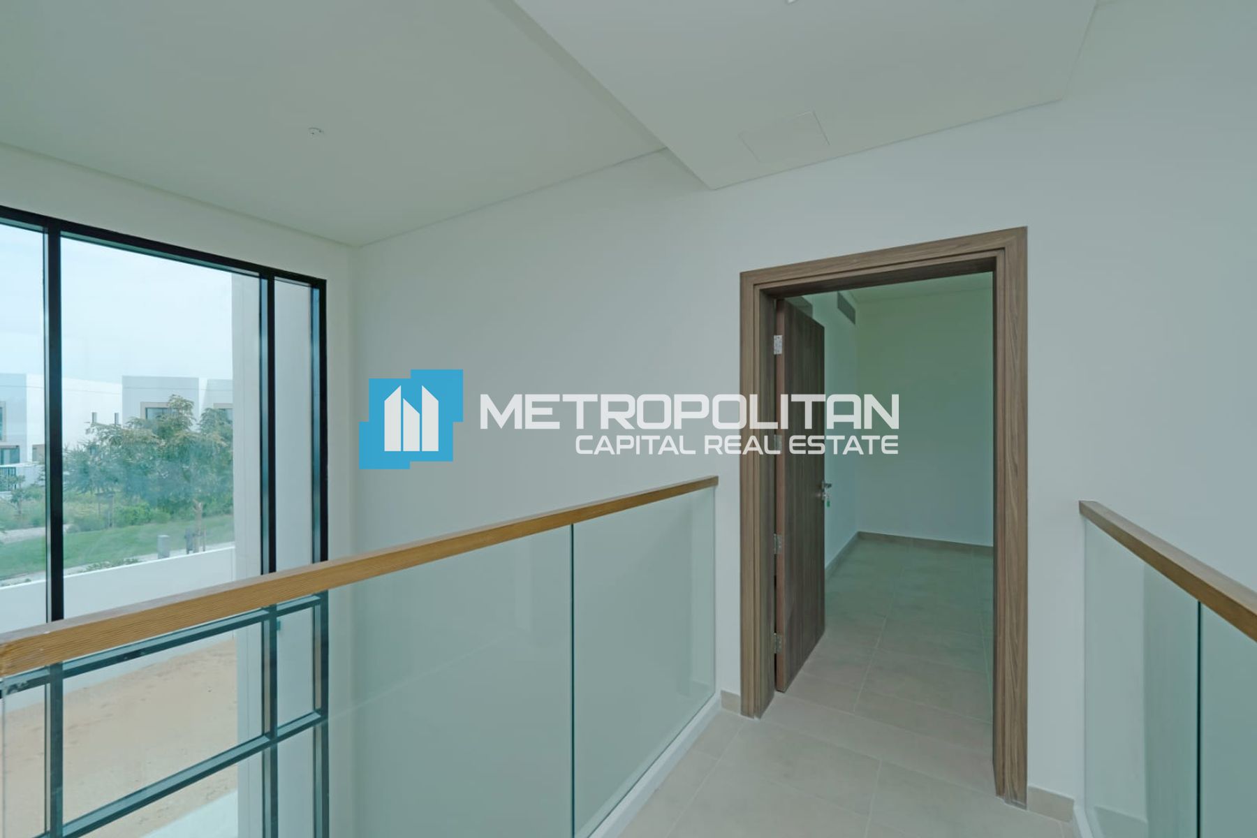 Single Row Corner | Ready to Move | Golf View photo-9