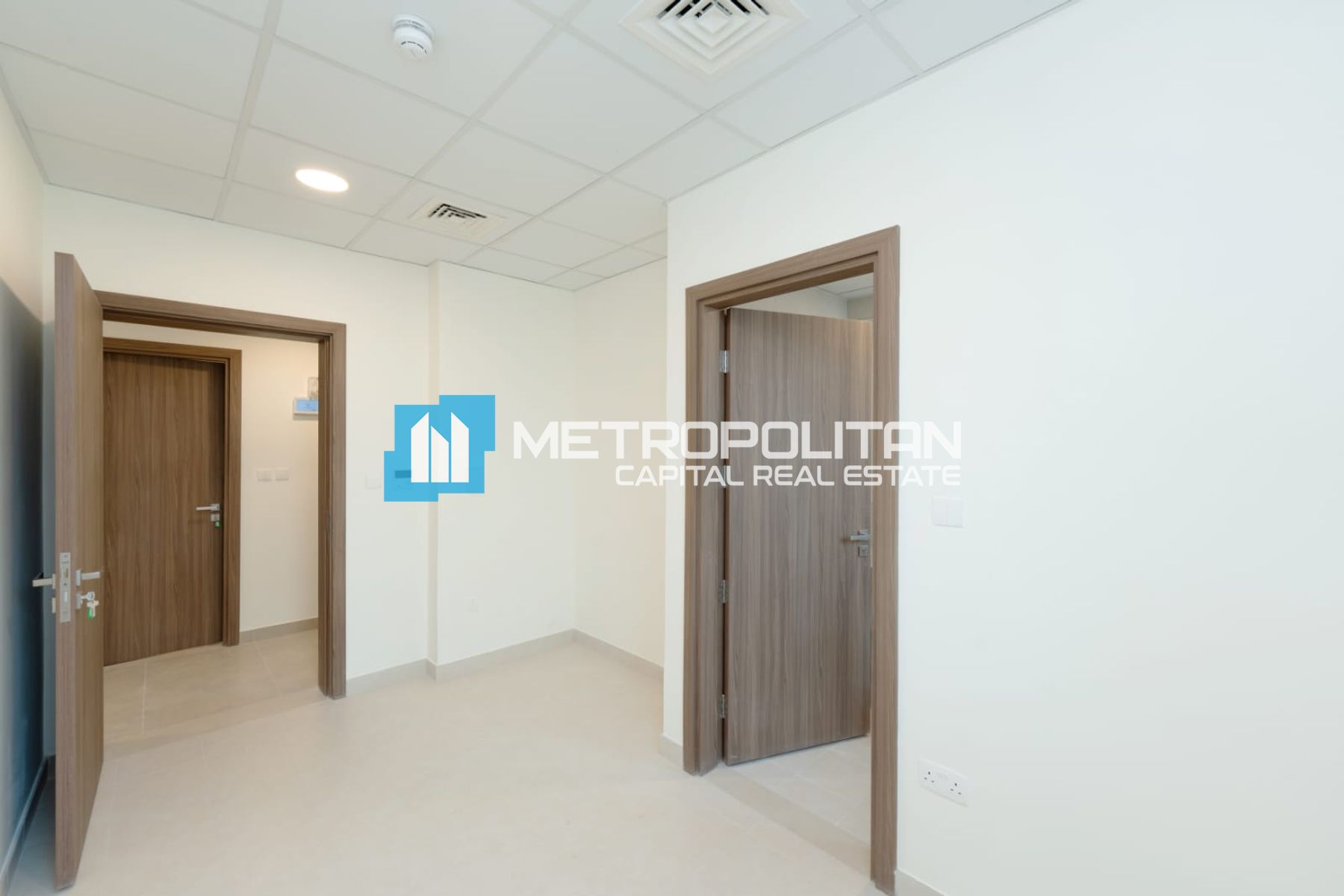 Single Row Corner | Ready to Move | Golf View photo-13