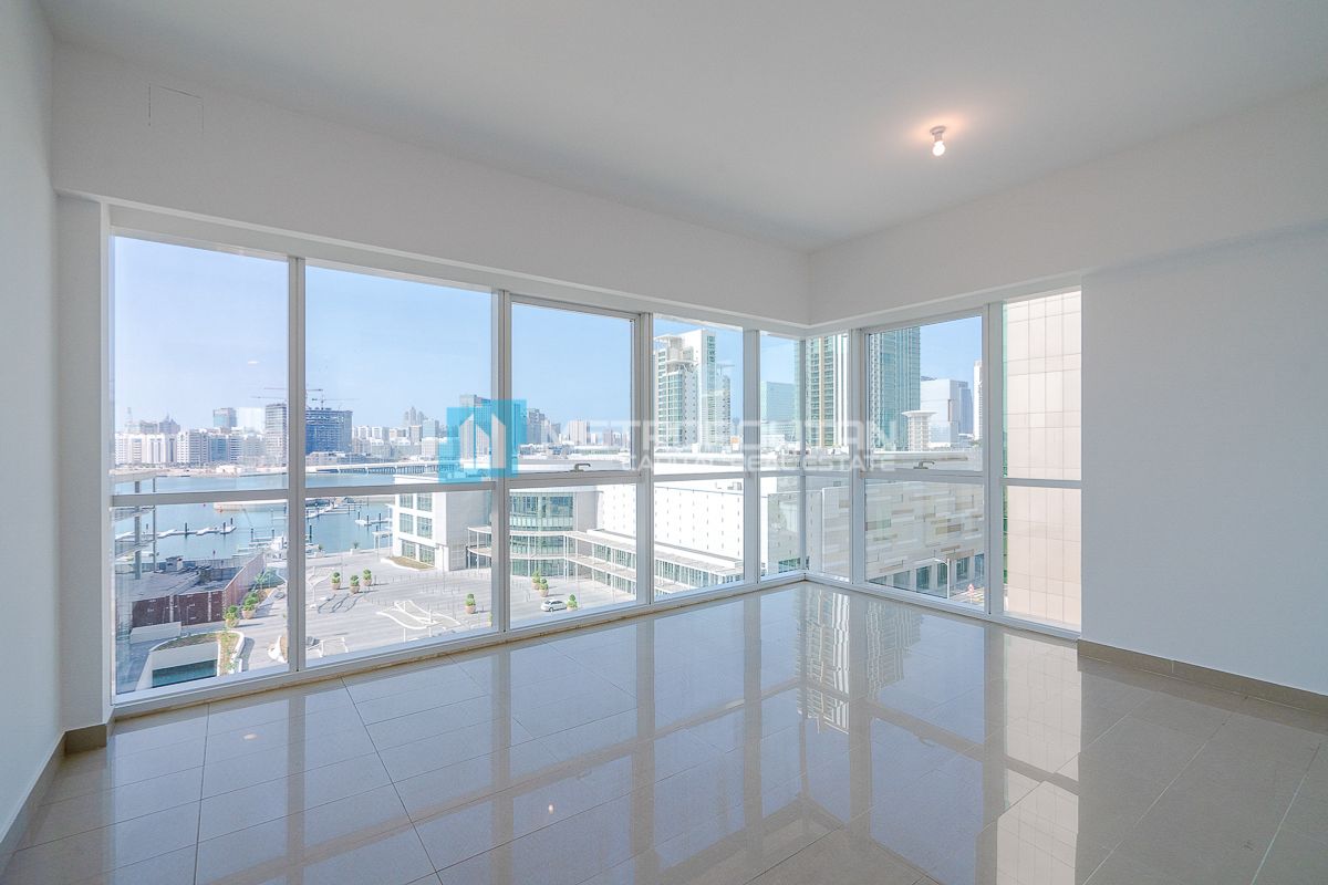 Marina View | Ready to Move | Prime Location photo-0