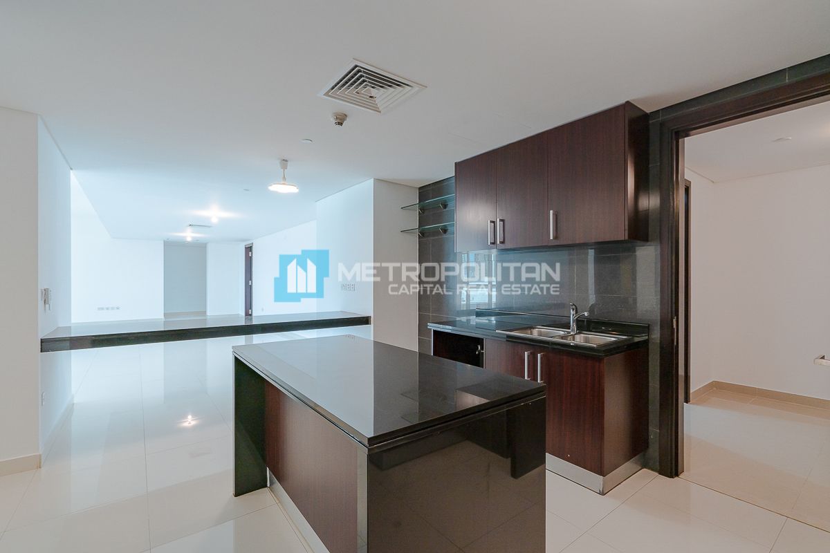 Marina View | Ready to Move | Prime Location photo-7